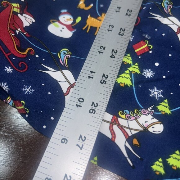 Serene Uniforms Women's Large Scrub Top V neck pockets Santa Christmas Unicorn - Picture 6 of 8